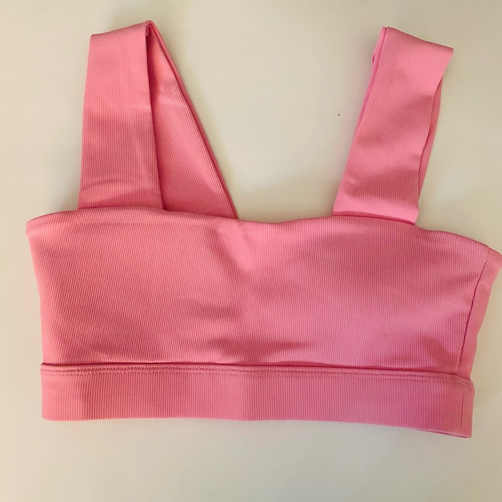 Small Women’s Wilo sport bra